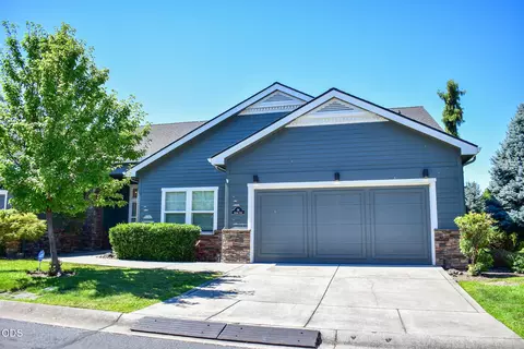 Exterior - 94 Skyhawk Dr, Eagle Point, OR 97524 photo 4 of 4