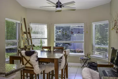 Dining - 94 Skyhawk Dr, Eagle Point, OR 97524 photo 1 of 1
