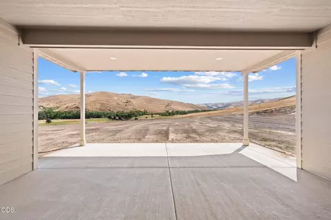 Exterior - 46054 Mckay Creek Rd, Pendleton, OR 97801 photo 5 of 11