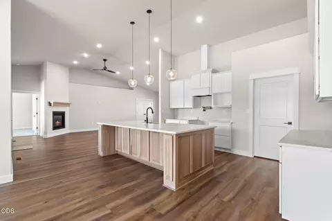 Kitchen - 46054 Mckay Creek Rd, Pendleton, OR 97801 photo 1 of 8