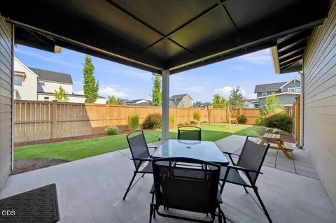 Exterior - 20498 Murphy Rd, Bend, OR 97702 photo 3 of 6