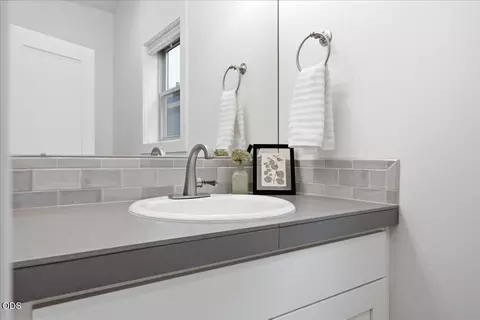 Bath - 20498 Murphy Rd, Bend, OR 97702 photo 1 of 6