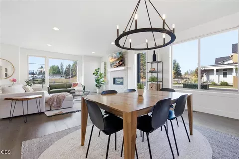 Dining - 20498 Murphy Rd, Bend, OR 97702 photo 1 of 2