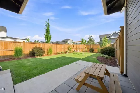 Exterior - 20498 Murphy Rd, Bend, OR 97702 photo 4 of 6