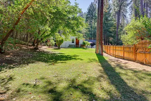 Exterior - 4184 Evans Creek Rd, Rogue River, OR 97537 photo 14 of 28
