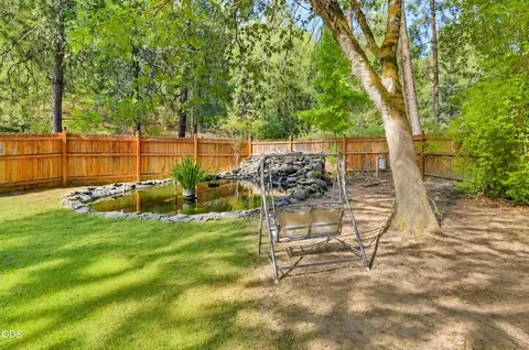 Exterior - 4184 Evans Creek Rd, Rogue River, OR 97537 photo 26 of 28