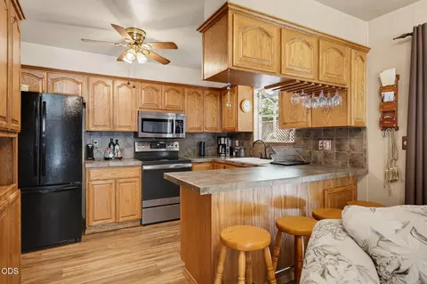 Kitchen - 4184 Evans Creek Rd, Rogue River, OR 97537 photo 1 of 4