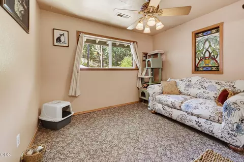 Bedroom - 4184 Evans Creek Rd, Rogue River, OR 97537 photo 5 of 5
