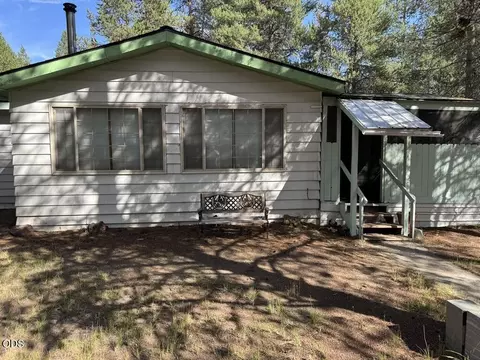 Exterior - 52720 Wayside Loop, La Pine, OR 97739 photo 2 of 8