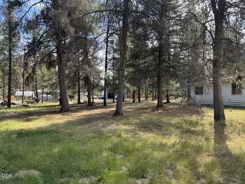 Exterior - 52720 Wayside Loop, La Pine, OR 97739 photo 6 of 8
