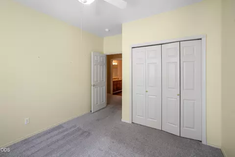 Bedroom - 1083 SE Shadowood Dr, Bend, OR 97702 photo 4 of 4