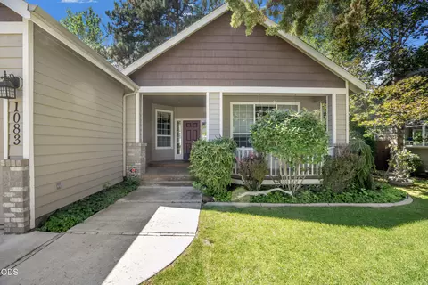 Exterior - 1083 SE Shadowood Dr, Bend, OR 97702 photo 2 of 11