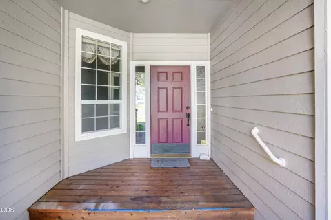 Exterior - 1083 SE Shadowood Dr, Bend, OR 97702 photo 10 of 11