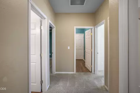 Entry Way - 1083 SE Shadowood Dr, Bend, OR 97702 photo 2 of 2