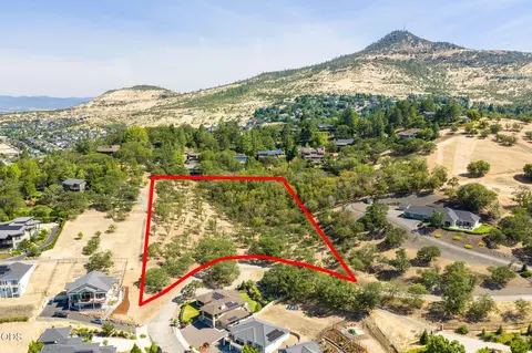 3655 Aerial Heights Dr, Medford, OR 97504