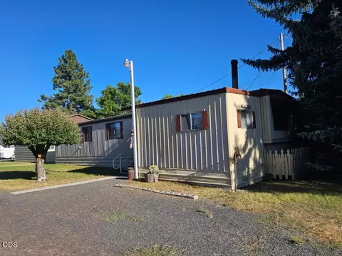 3105 Altamont Dr, Klamath Falls, OR 97603