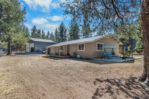 Exterior - 15920 Frances Ln, La Pine, OR 97739 photo 4 of 17