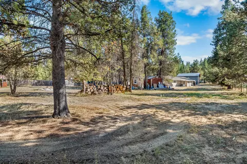 Exterior - 15920 Frances Ln, La Pine, OR 97739 photo 15 of 17
