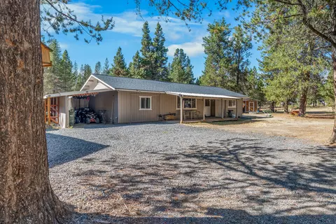 Exterior - 15920 Frances Ln, La Pine, OR 97739 photo 7 of 17