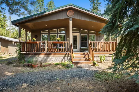 Exterior - 17274 Jacinto Rd, Bend, OR 97707 photo 4 of 11