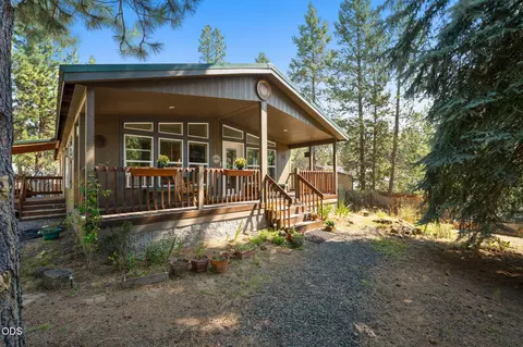 Exterior - 17274 Jacinto Rd, Bend, OR 97707 photo 3 of 11