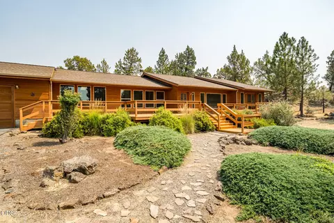 Exterior - 64502 Mcgrath Rd, Bend, OR 97701 photo 2 of 15