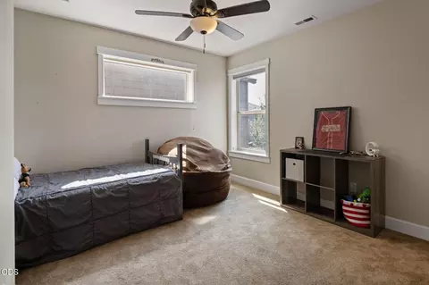 Bedroom - 61202 Dayspring Dr, Bend, OR 97702 photo 5 of 5