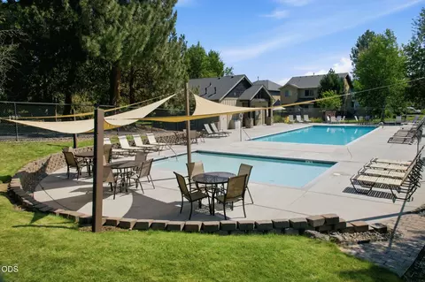Exterior - 61202 Dayspring Dr, Bend, OR 97702 photo 6 of 6