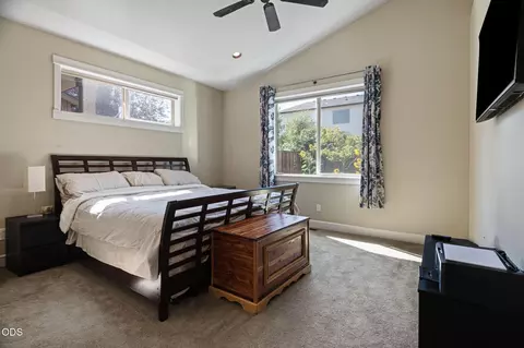 Bedroom - 61202 Dayspring Dr, Bend, OR 97702 photo 1 of 5