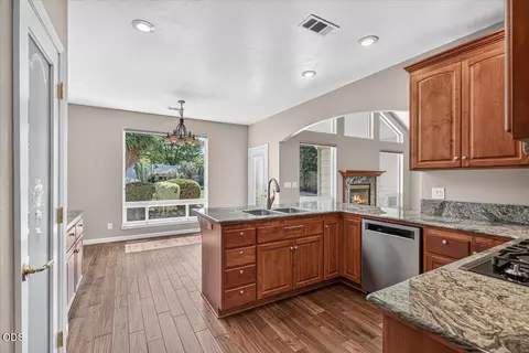 Kitchen - 9 Aspen Ct, Eagle Point, OR 97524 photo 7 of 7