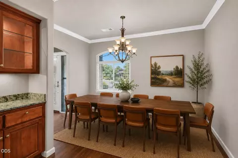 Dining - 9 Aspen Ct, Eagle Point, OR 97524 photo 3 of 3