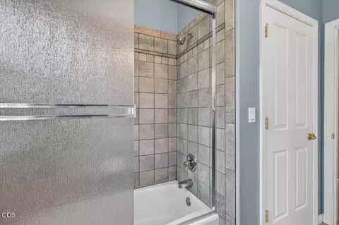 Bath - 9 Aspen Ct, Eagle Point, OR 97524 photo 6 of 6