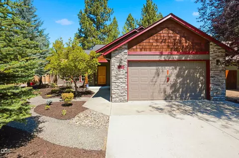 Exterior - 61375 Brianne Pl, Bend, OR 97702 photo 2 of 11