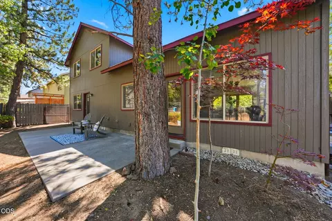 Exterior - 61375 Brianne Pl, Bend, OR 97702 photo 6 of 11