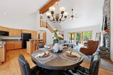 Dining - 61375 Brianne Pl, Bend, OR 97702 photo 3 of 3