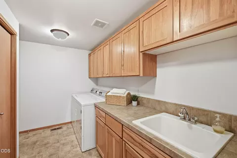 Other - 61375 Brianne Pl, Bend, OR 97702 photo 5 of 6