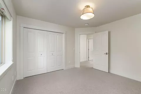 Bedroom - 2425 NW Lemhi Pass Dr, Bend, OR 97703 photo 3 of 4