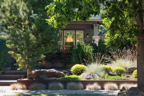 Exterior - 2425 NW Lemhi Pass Dr, Bend, OR 97703 photo 3 of 8