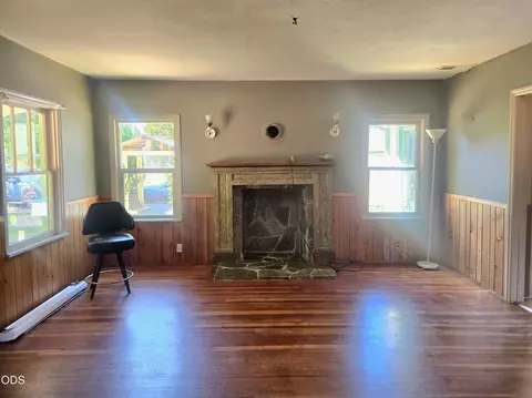 Living - 4490 Holland Loop Rd, Cave Junction, OR 97523 photo 2 of 4