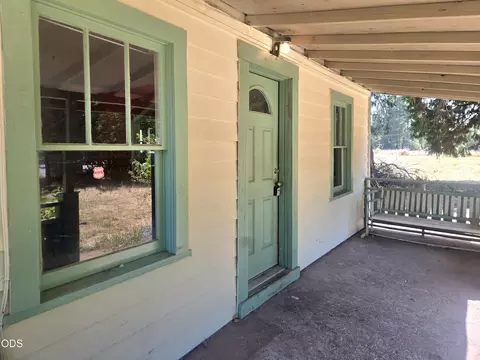 Exterior - 4490 Holland Loop Rd, Cave Junction, OR 97523 photo 3 of 13