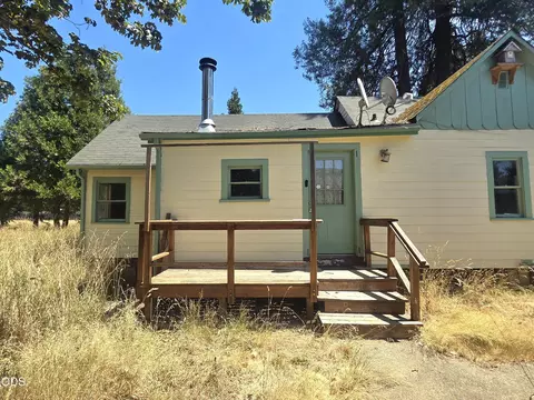 Exterior - 4490 Holland Loop Rd, Cave Junction, OR 97523 photo 6 of 13