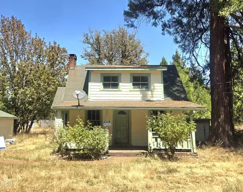 Exterior - 4490 Holland Loop Rd, Cave Junction, OR 97523 photo 2 of 13