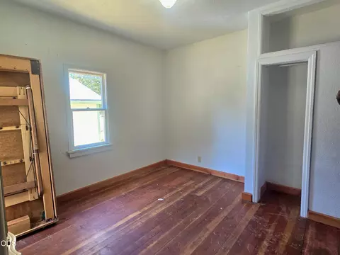Bedroom - 4490 Holland Loop Rd, Cave Junction, OR 97523 photo 1 of 3