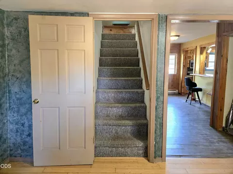Entry Way - 4490 Holland Loop Rd, Cave Junction, OR 97523 photo 1 of 2