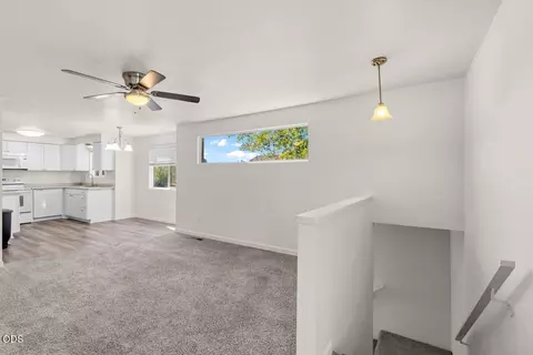 Living - 412 Lorraine Ave, Eagle Point, OR 97524 photo 1 of 4