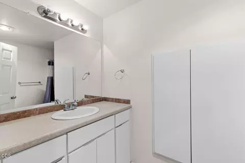 Bath - 412 Lorraine Ave, Eagle Point, OR 97524 photo 1 of 3