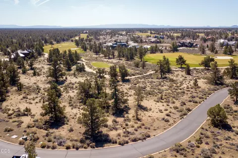 23153 Switchback Ct #LOT 90, Bend, OR 97701 photo 2
