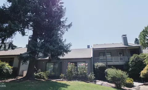 228 Mount Echo Dr, Medford, OR 97504