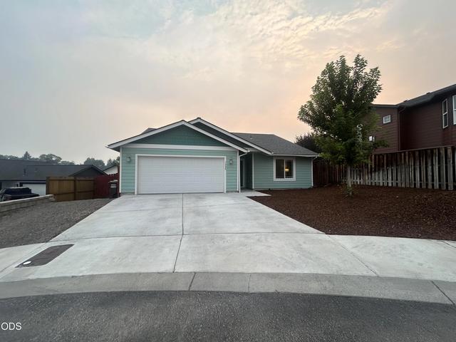 1335 NE Pippen Ln, Prineville, OR 97754