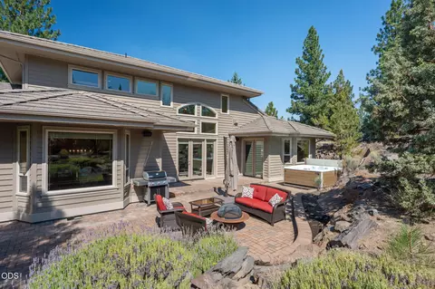 Exterior - 146 NW Skyliner Summit Loop, Bend, OR 97703 photo 8 of 13